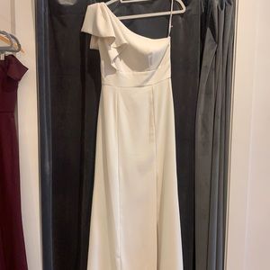 Dessy 6769 in ivory size 8 NWT